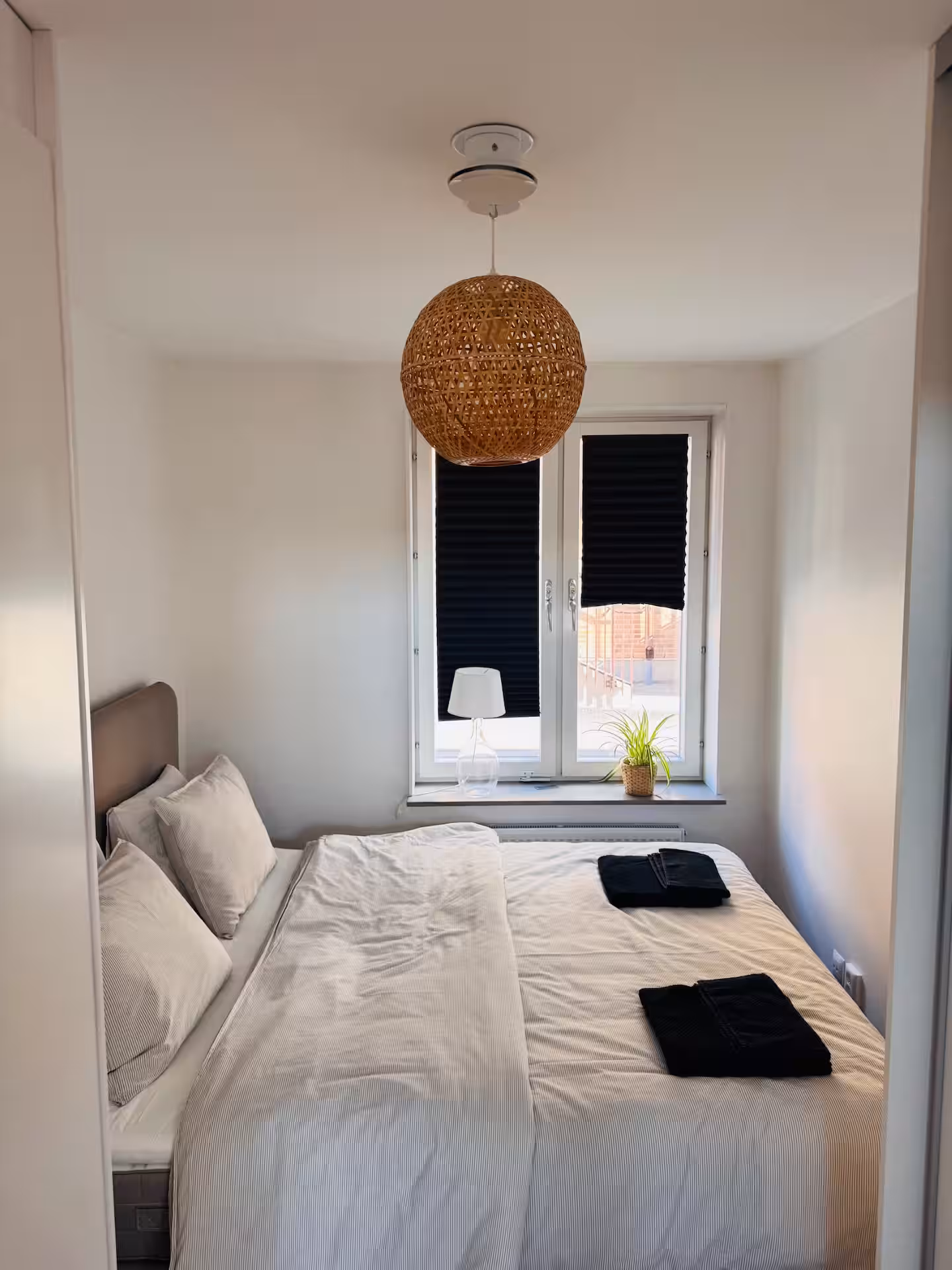Bedroom with double bed and fresh linen